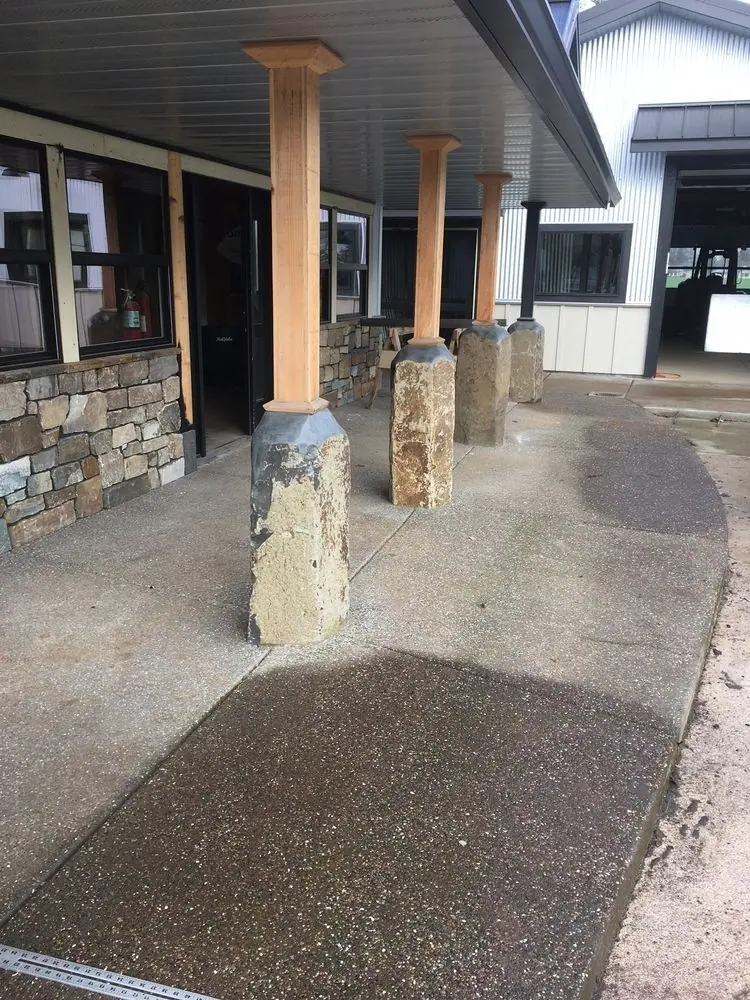 Basalt Column Post Bases, photo 2