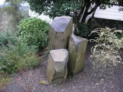Sculptural grouping by Bosworth Landscape