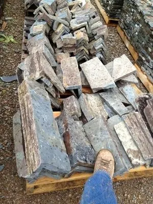 pallet of Sq&Recs corners