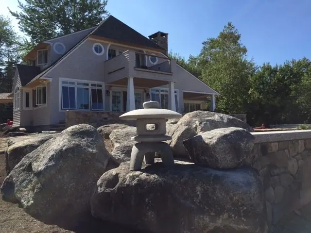 Bob Noddin garden, Maine