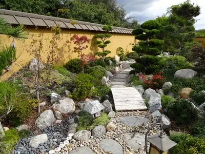 Kusaya in the garden of John Nishio