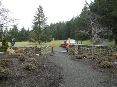 Ledgestone wall by Trevor Norland, Corvallis
