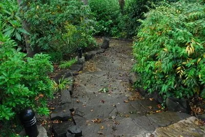 Stairway using Molalla flagstone by Gaia