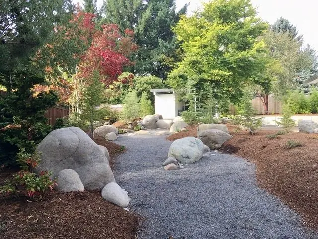 Santiam River Boulders, photo 4