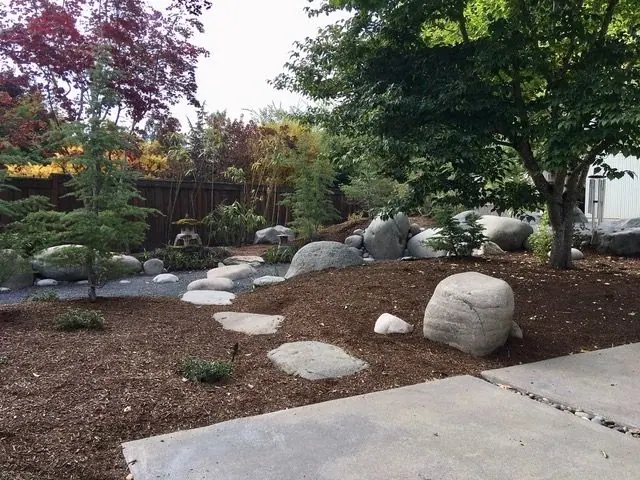 Santiam River Boulders, photo 6